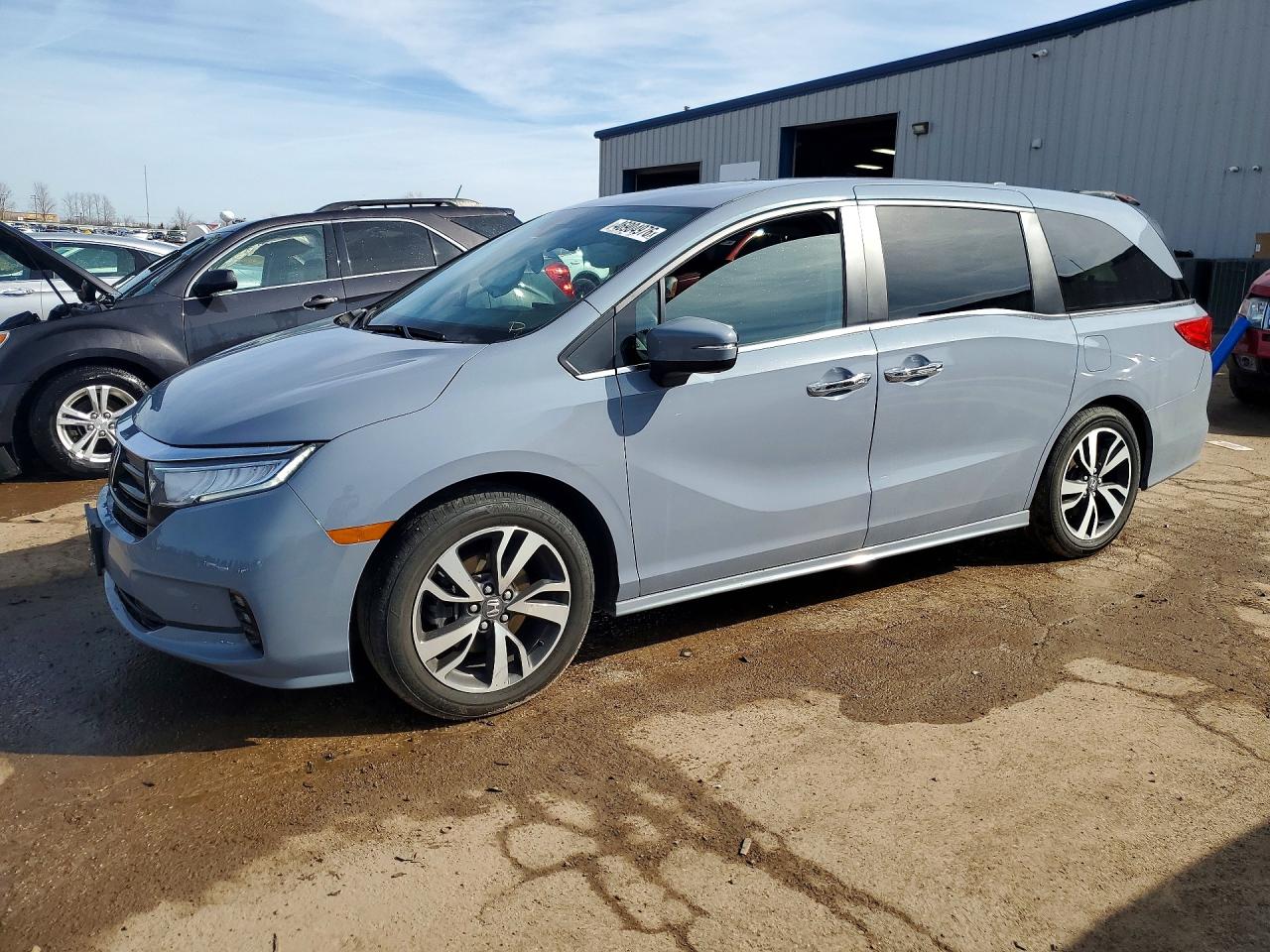 Salvage Honda Odyssey Image