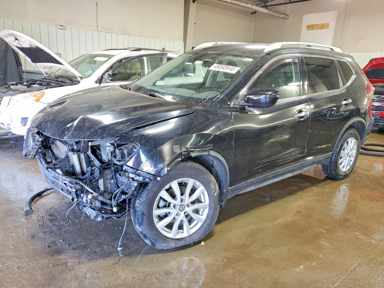 Salvage Nissan Rogue Image