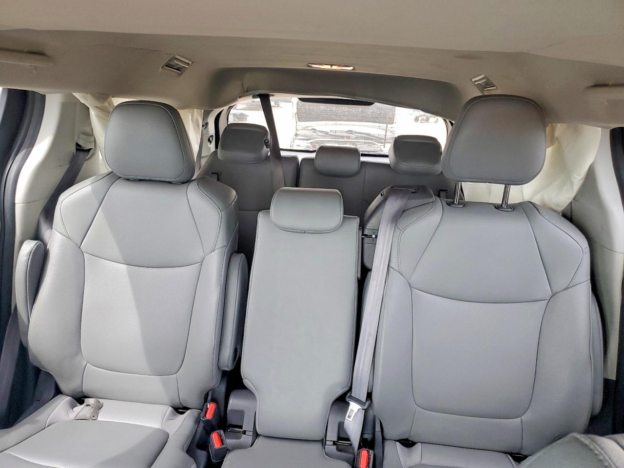 Toyota Sienna Xle