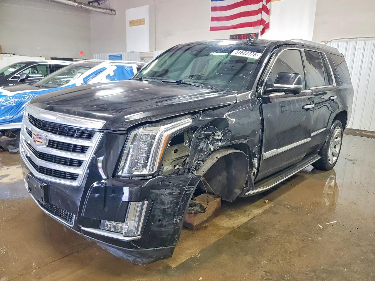 Salvage Cadillac Escalade Image