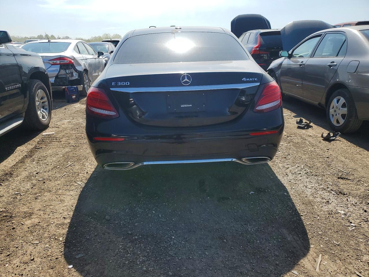 Mercedes-Benz E-Class 300 4matic