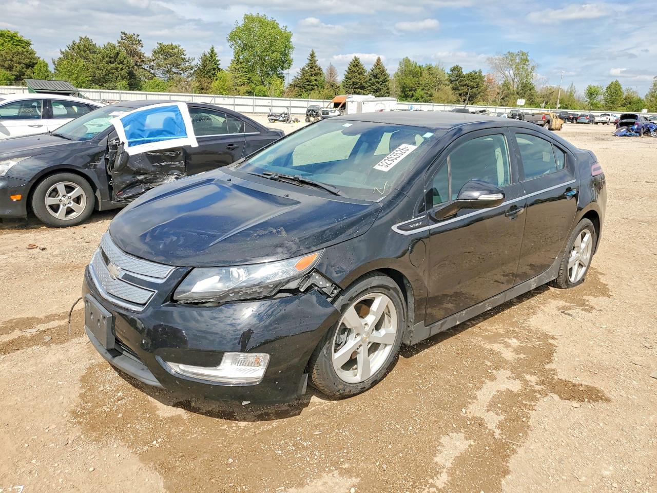 Salvage Chevrolet Volt Image