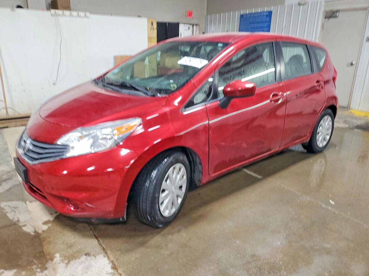 Salvage Nissan Versa Image
