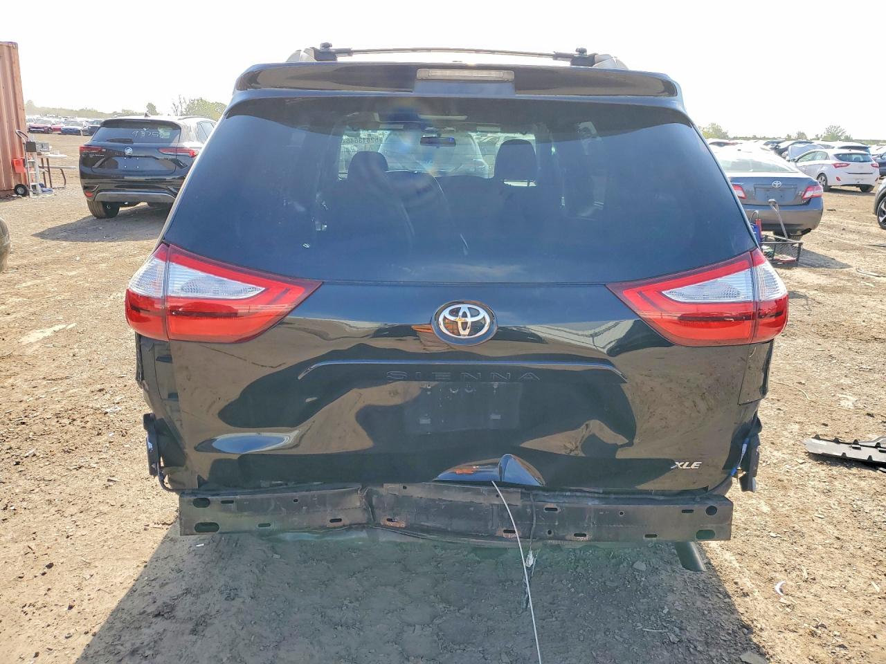 Toyota Sienna Xle 8-passenger