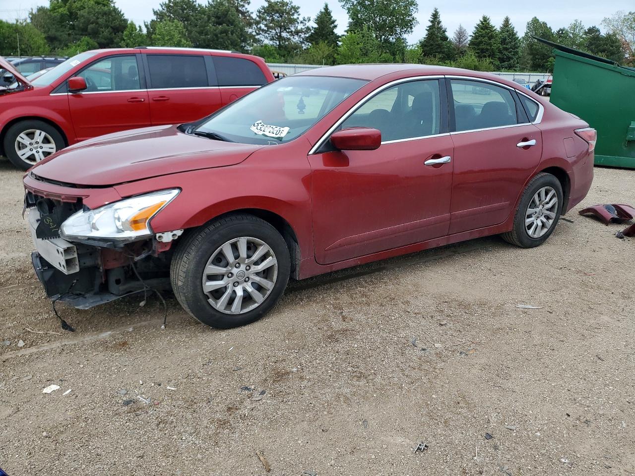 Salvage Nissan Altima Image
