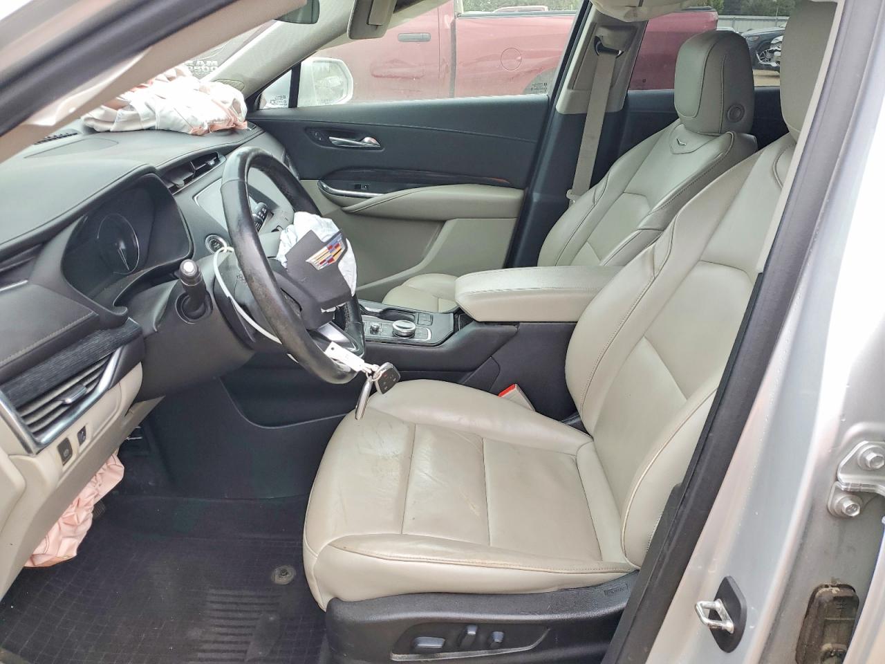Cadillac XT4 Premium Luxury