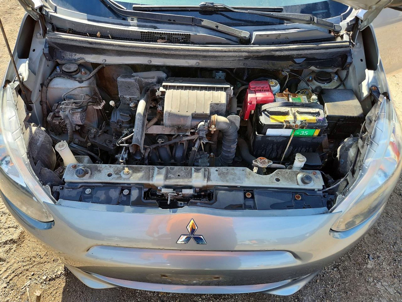Mitsubishi Mirage Es