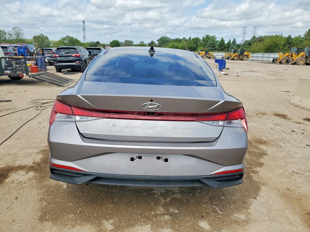 Hyundai ELANTRA Sel