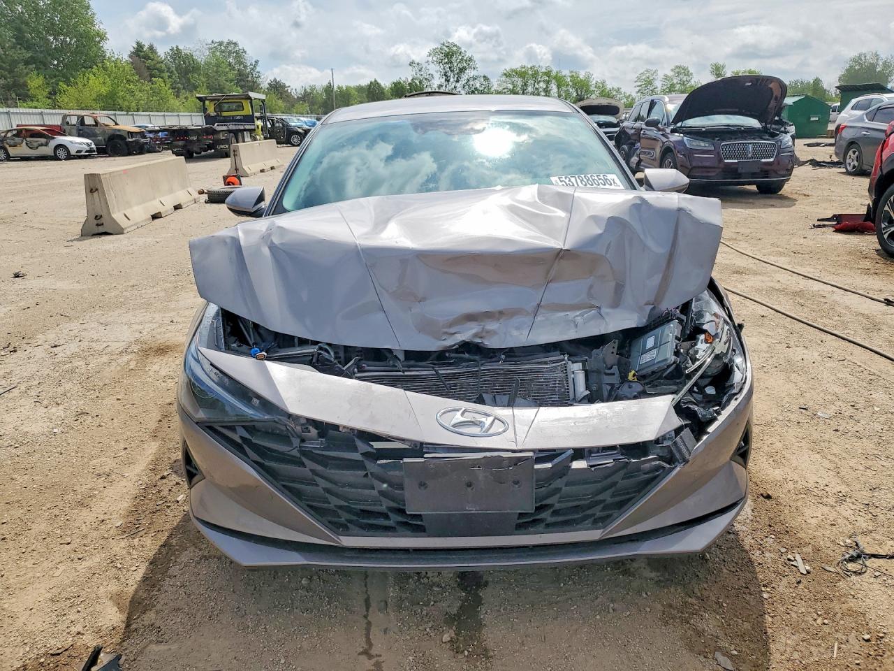 Hyundai ELANTRA Sel
