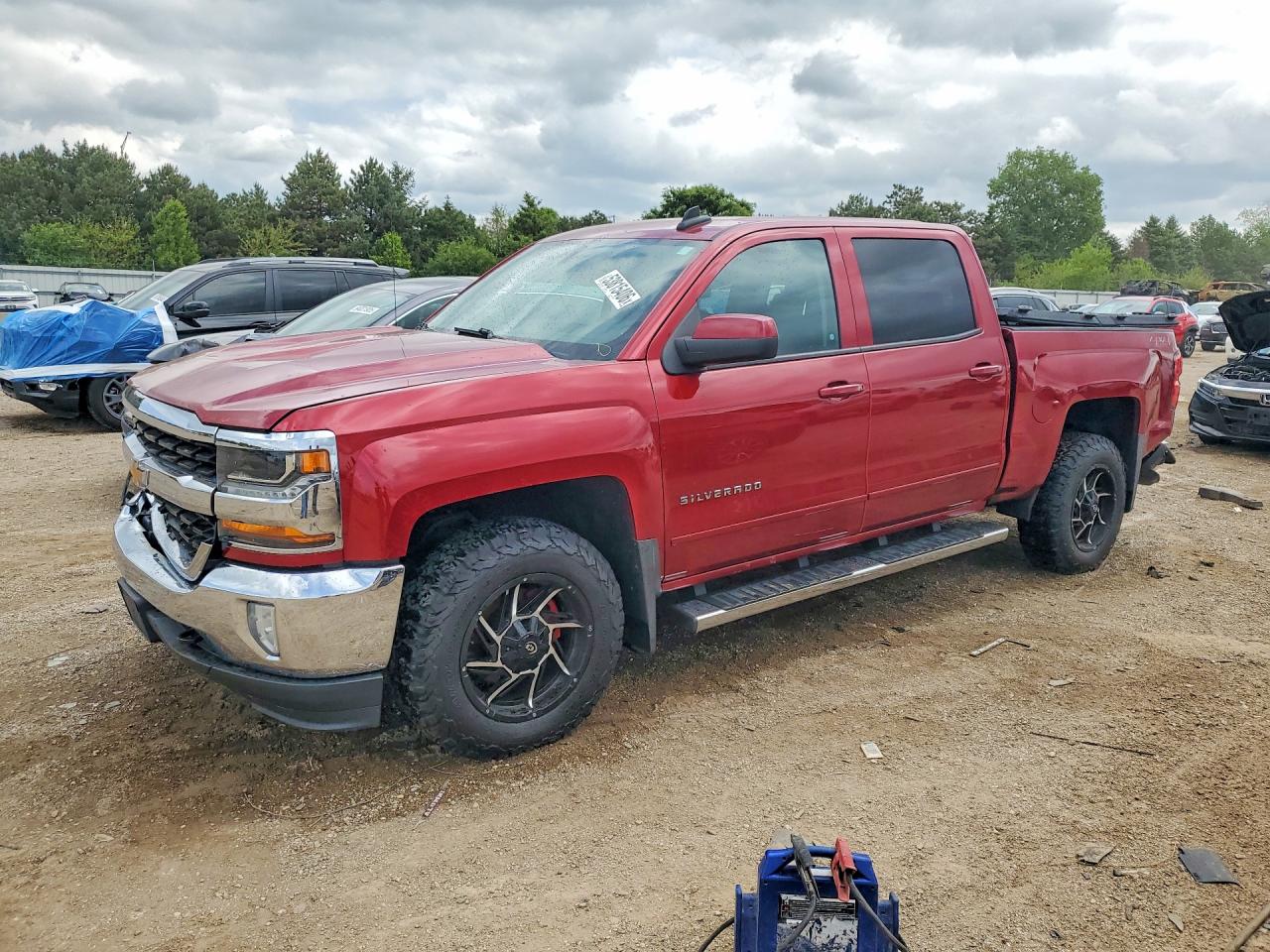 Salvage Chevrolet Silverado Image