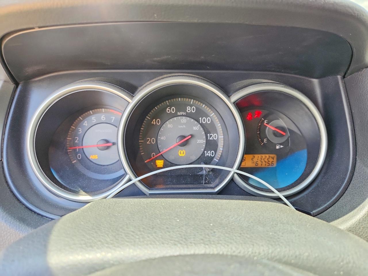Nissan Versa 1.8 S