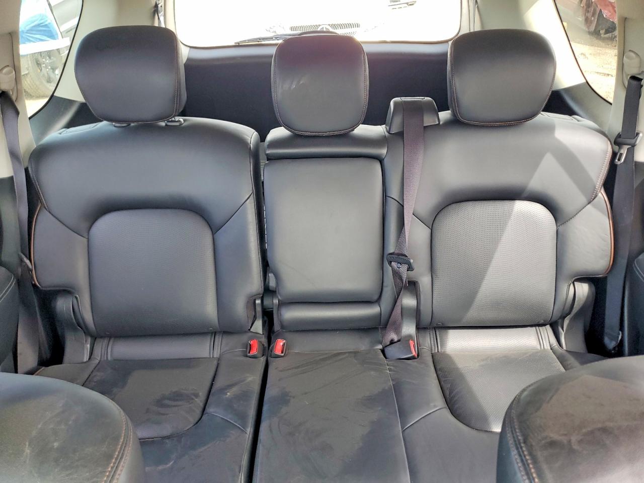 Nissan Armada Sl