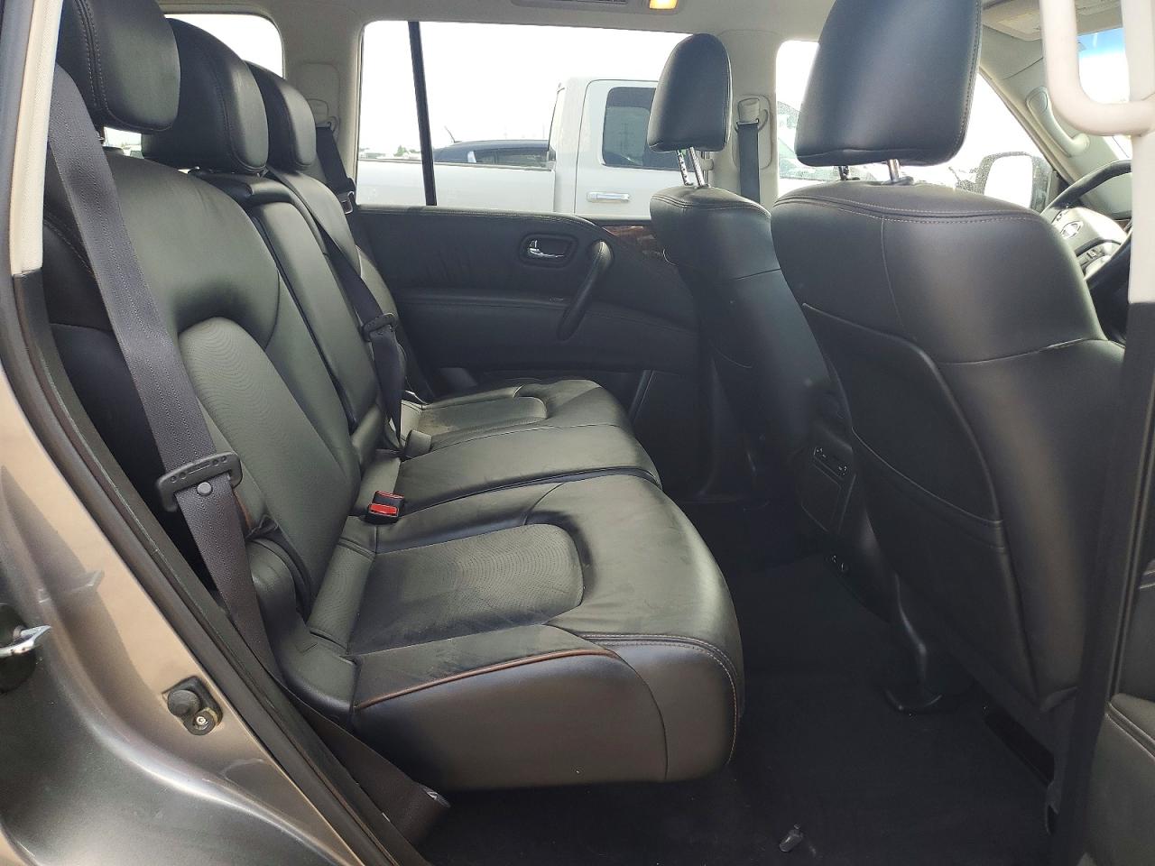 Nissan Armada Sl