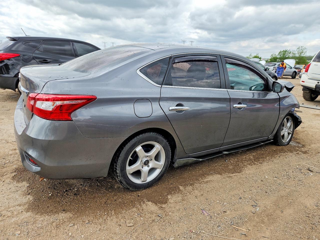 Nissan Sentra S