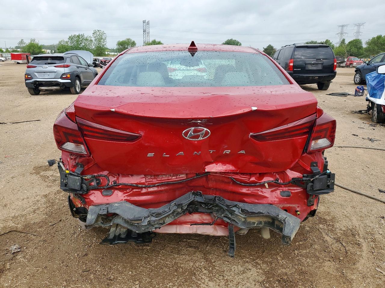 Hyundai ELANTRA Value Edition