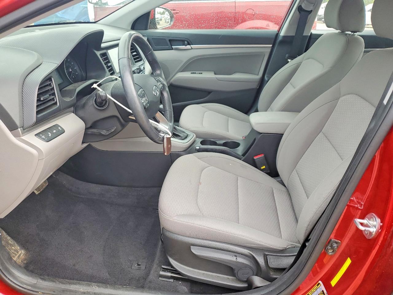 Hyundai ELANTRA Value Edition
