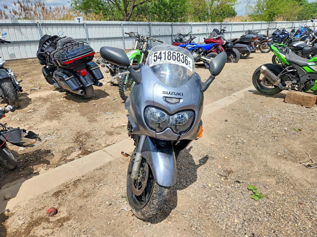 Suzuki Gsx750 F