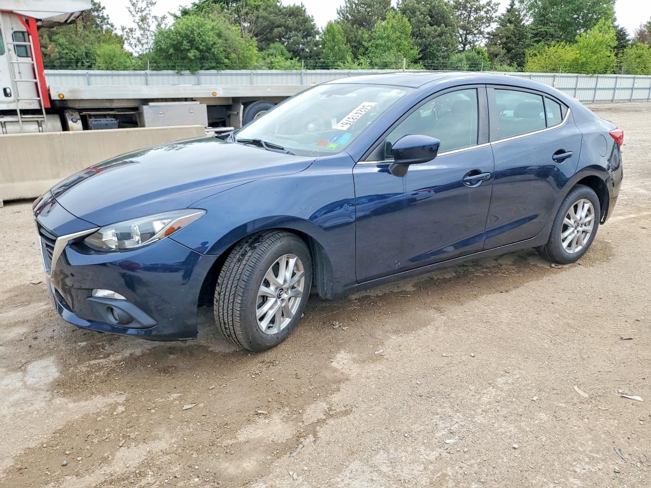 Salvage Mazda 3 Image