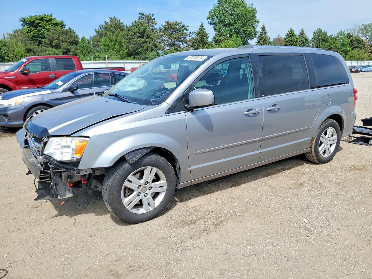 Salvage Dodge Caravan Image