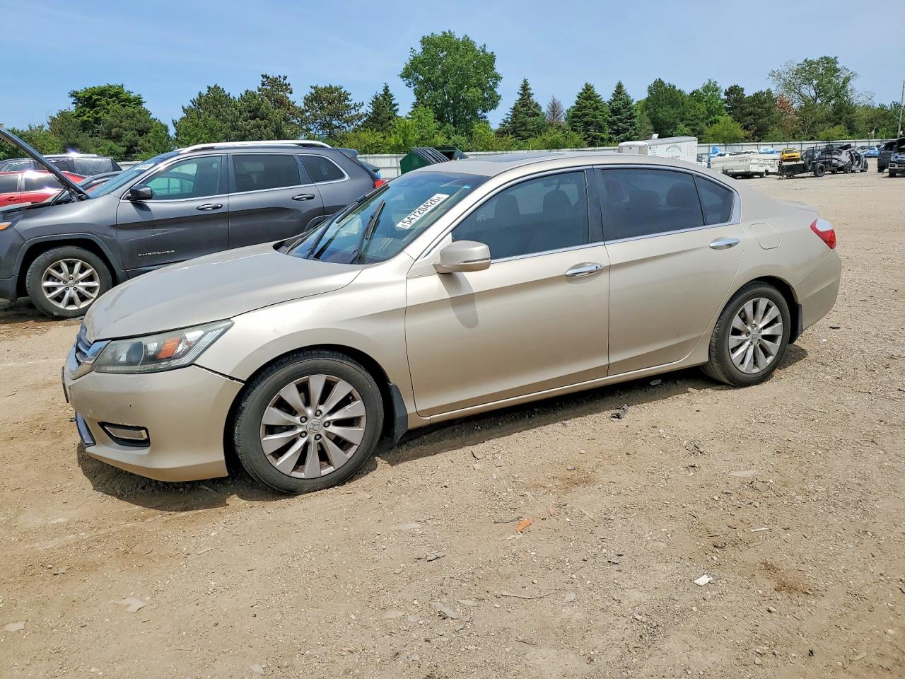 Salvage Honda Accord Image