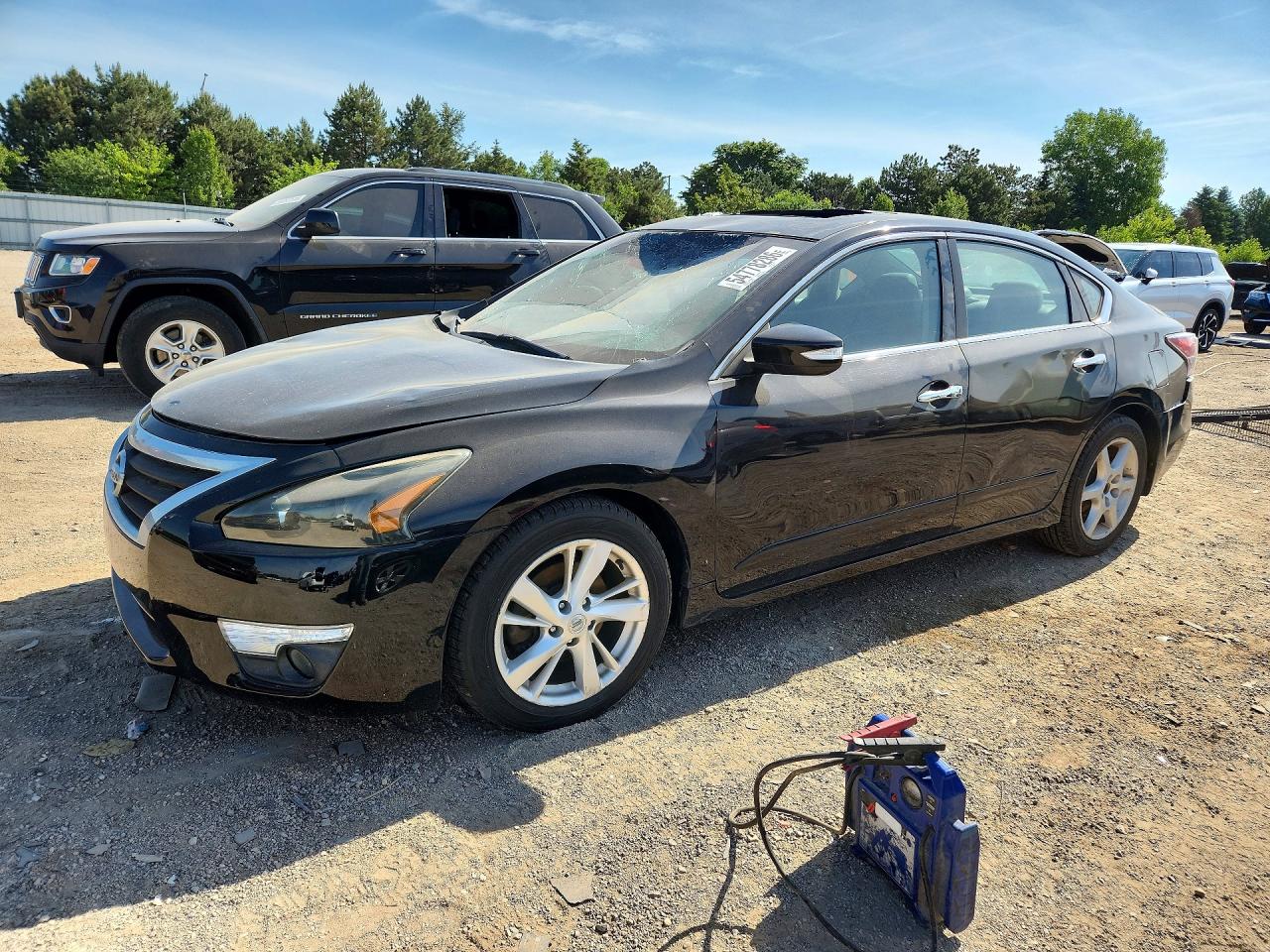 Salvage Nissan Altima Image