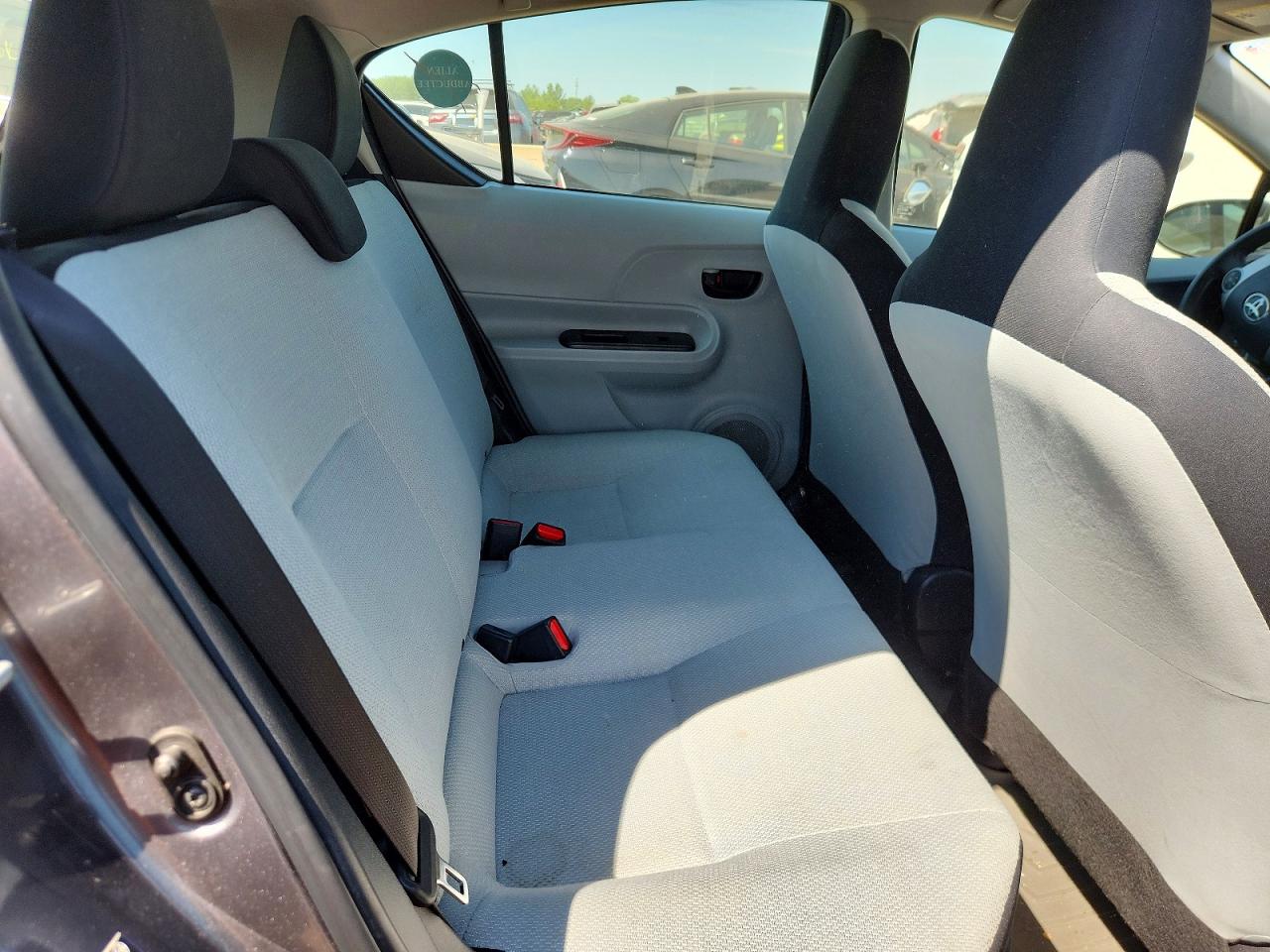 Toyota Prius c One
