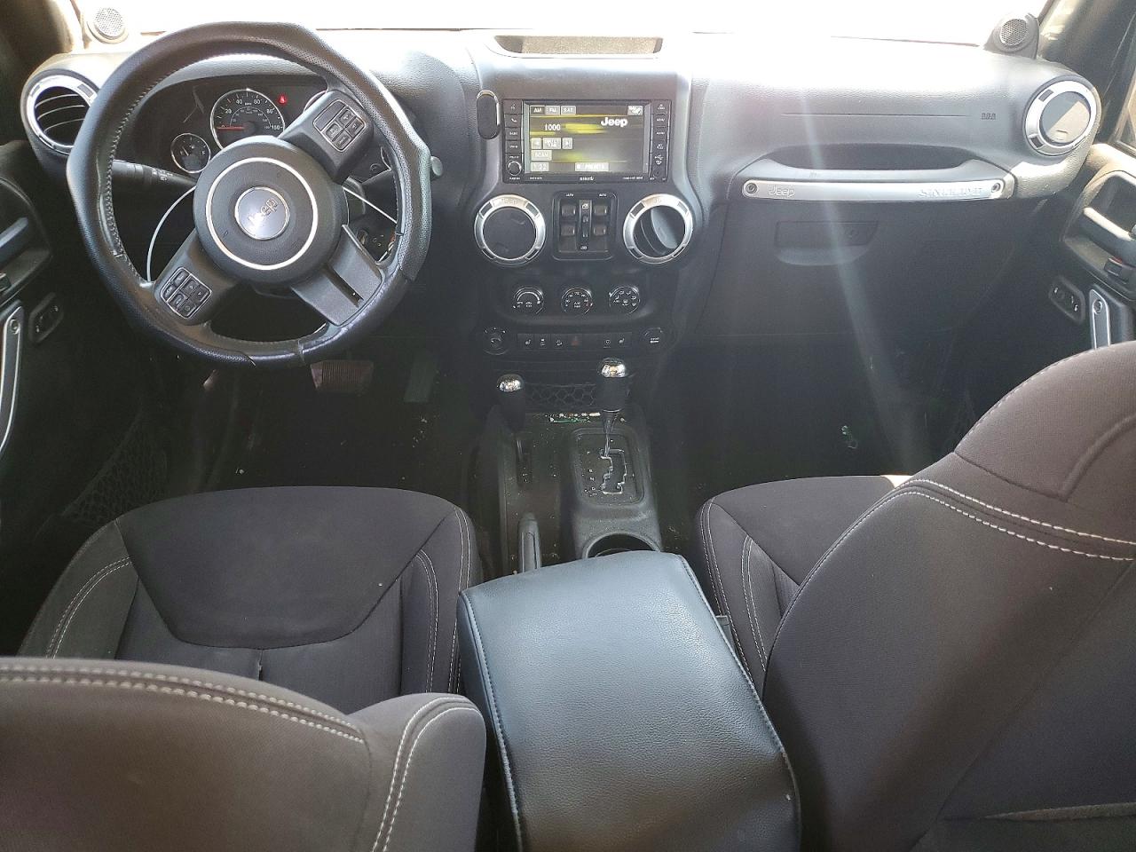 Jeep Wrangler Sahara
