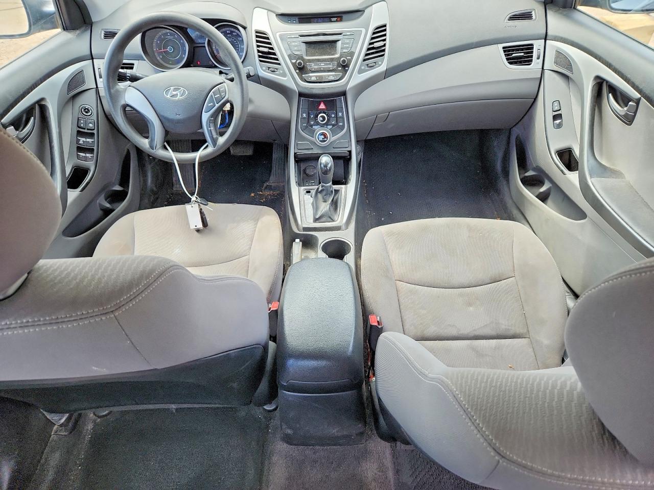 Hyundai ELANTRA Se