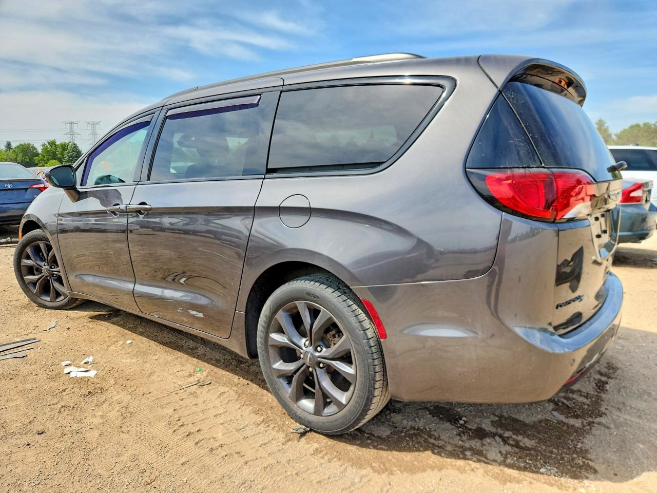 Chrysler Pacifica Touring L Plus