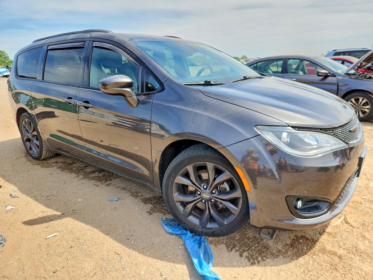 Chrysler Pacifica Touring L Plus