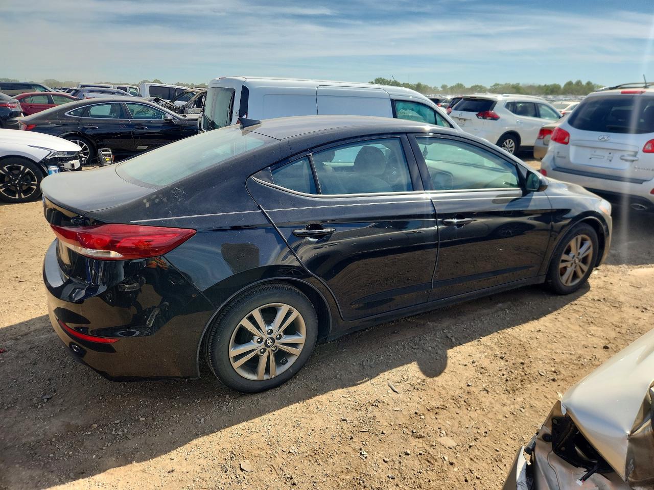 Hyundai ELANTRA Value Edition