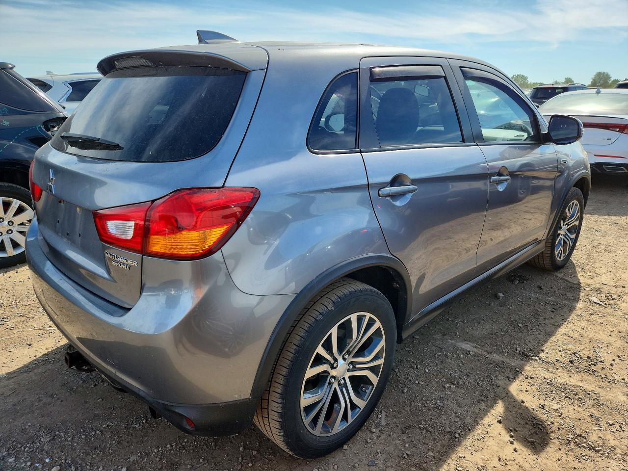 Mitsubishi Outlander Es