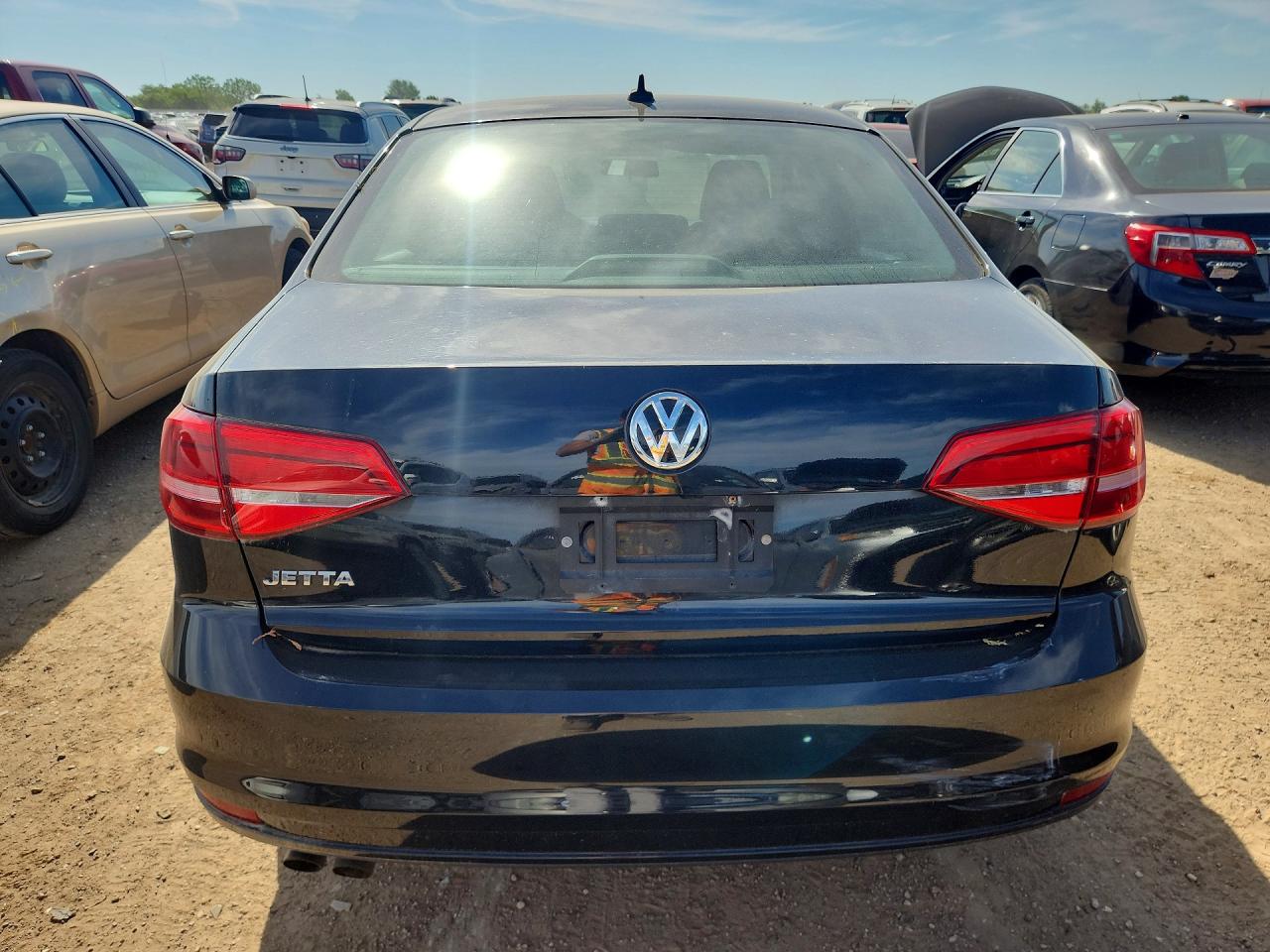 Volkswagen Jetta Base