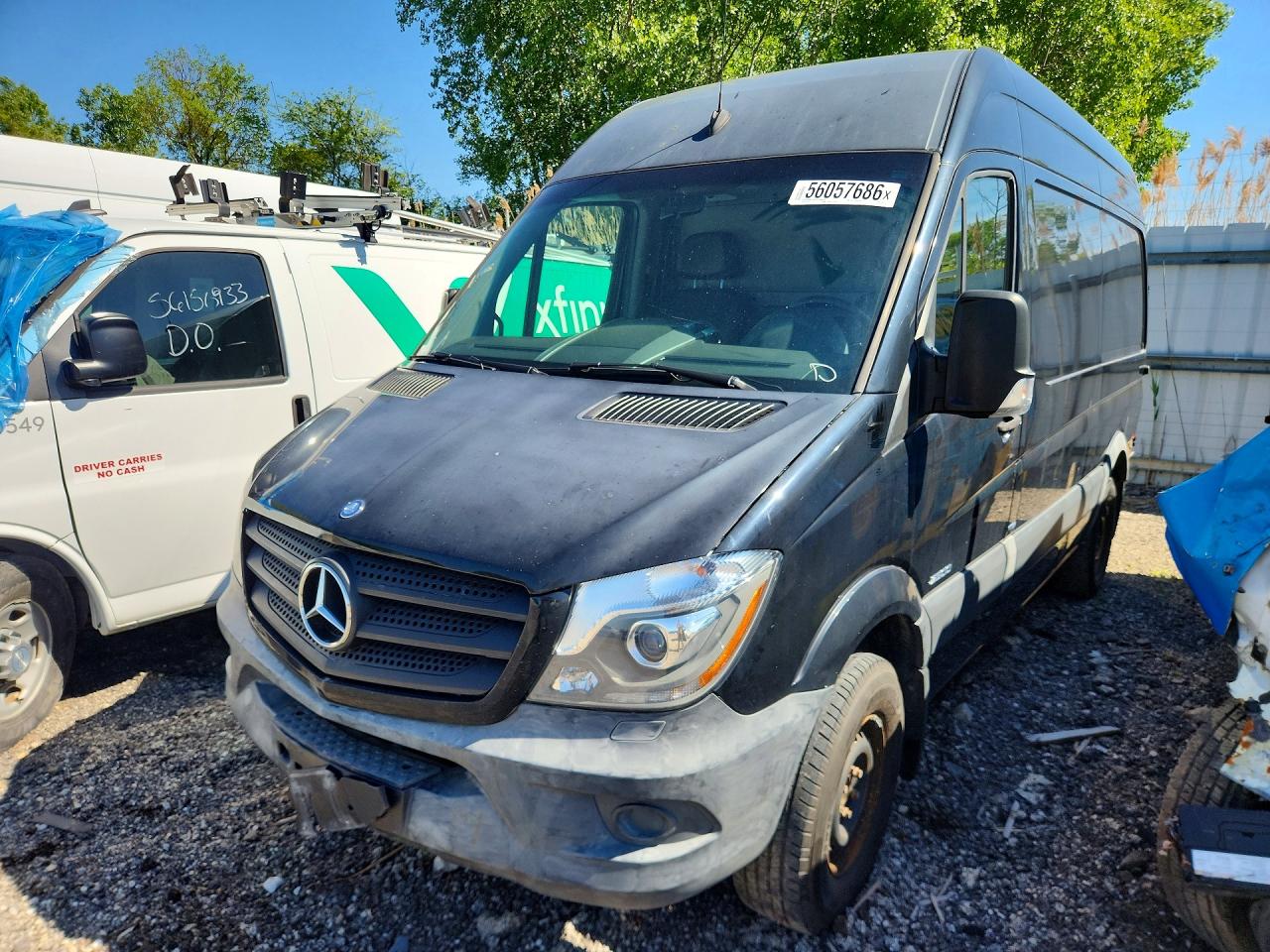 Salvage Mercedes-Benz Sprinter Image