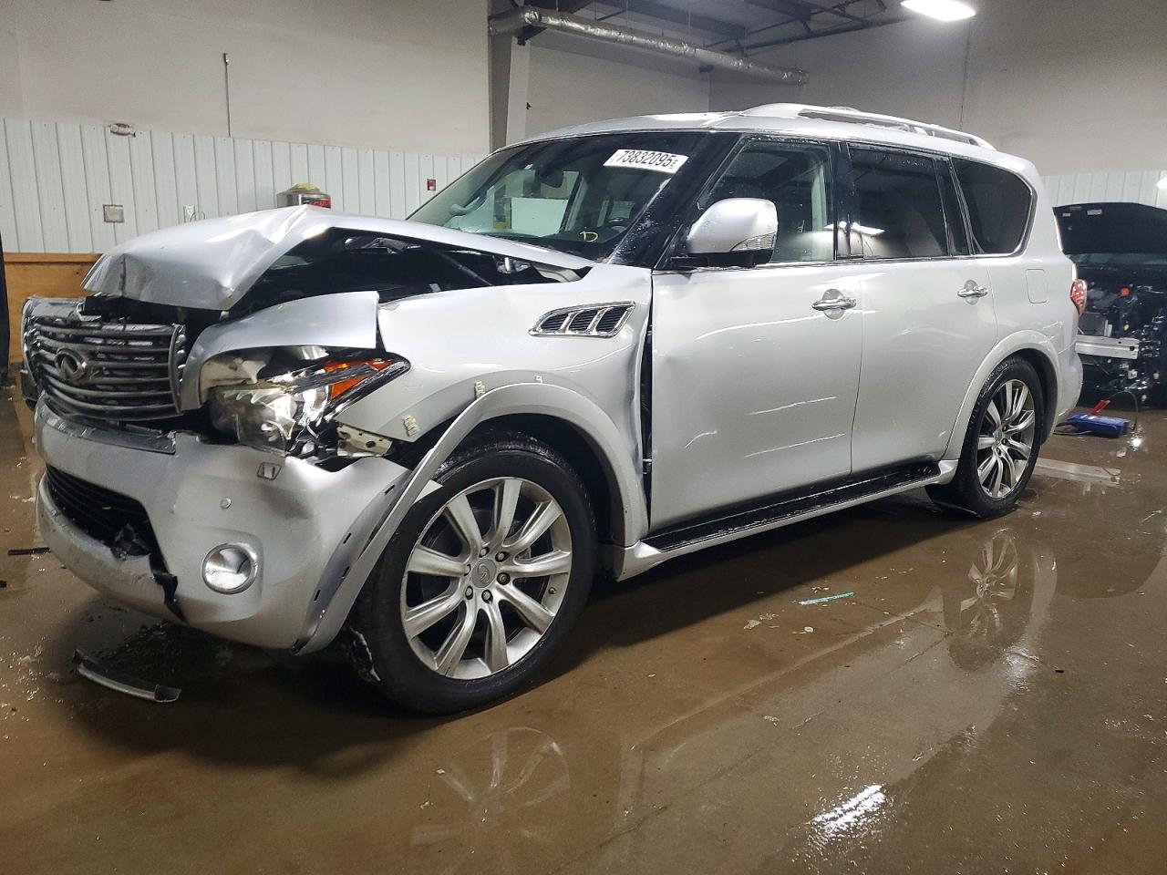 Salvage INFINITI Qx Image