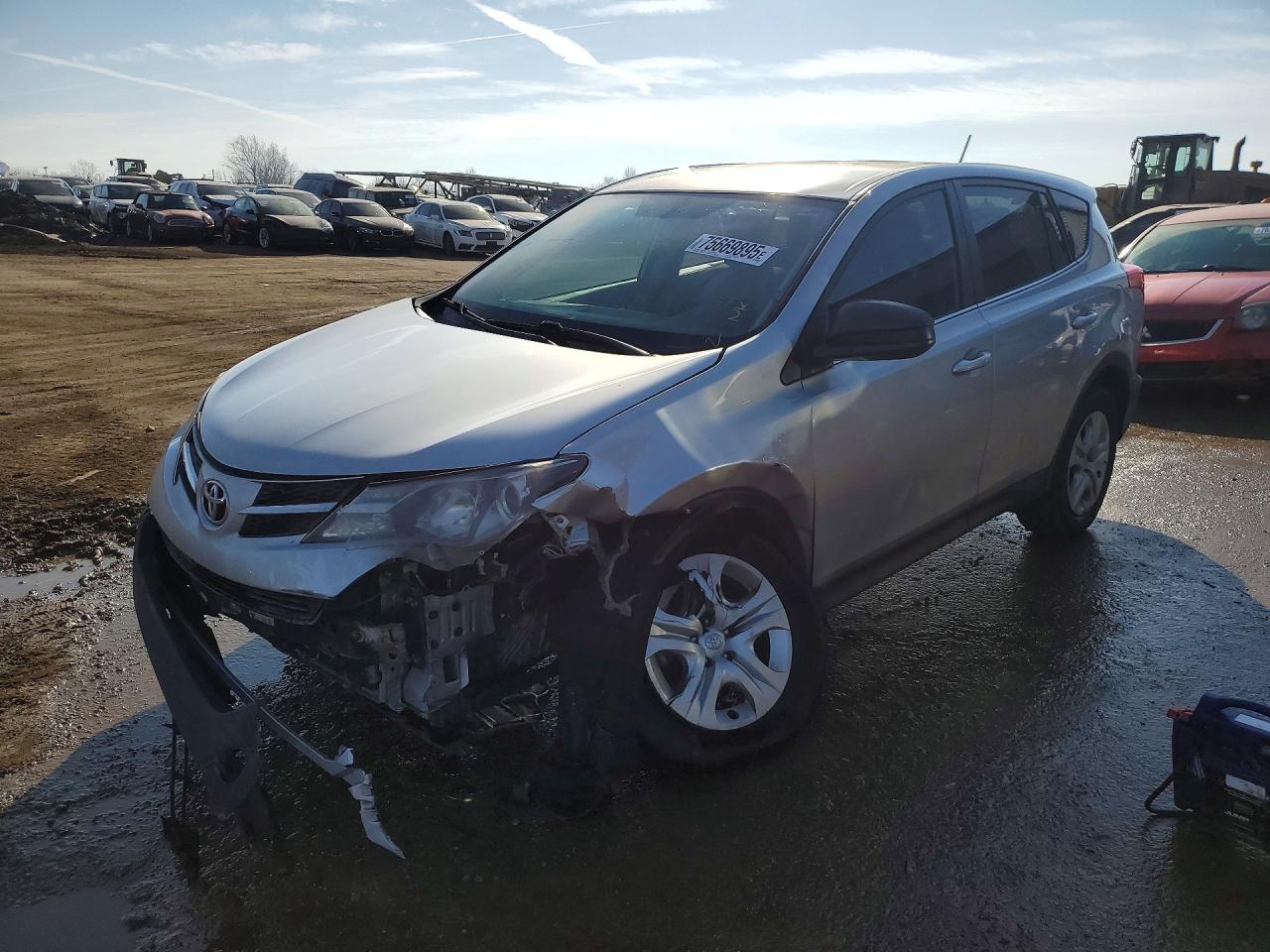 Salvage Toyota RAV4 Image