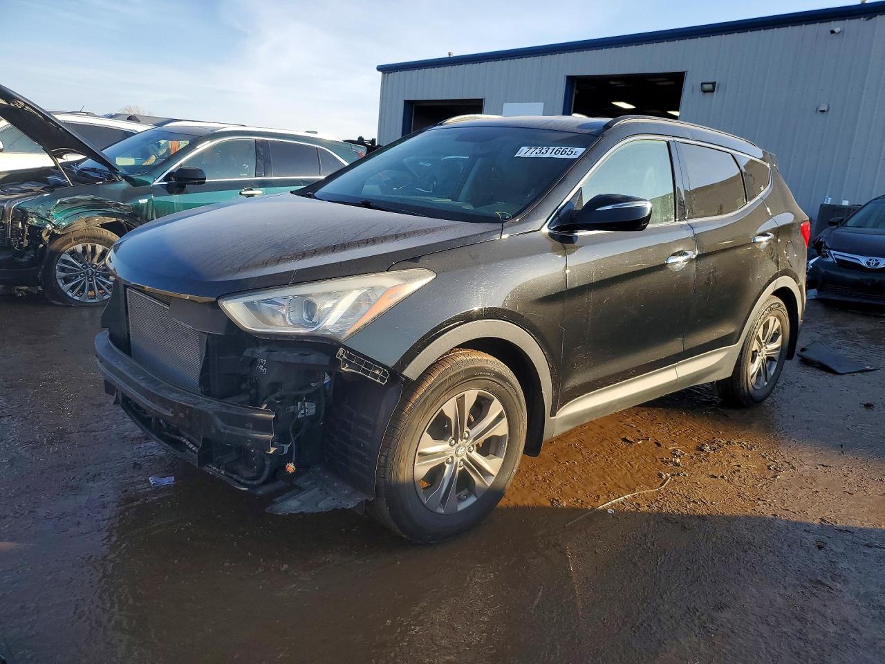 Salvage Hyundai SANTA FE Image