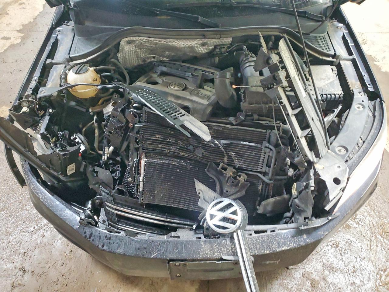 Volkswagen Tiguan S