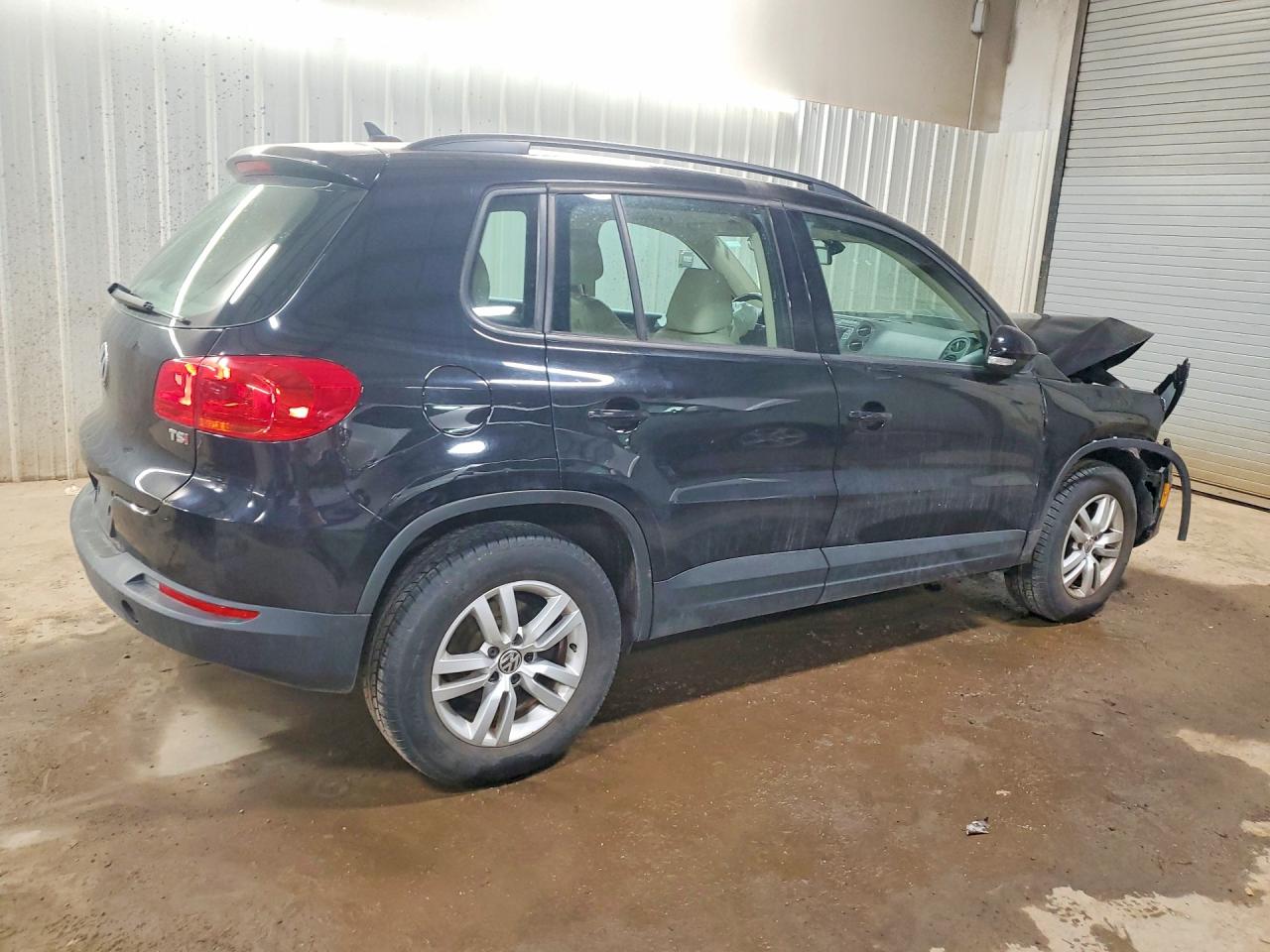 Volkswagen Tiguan S