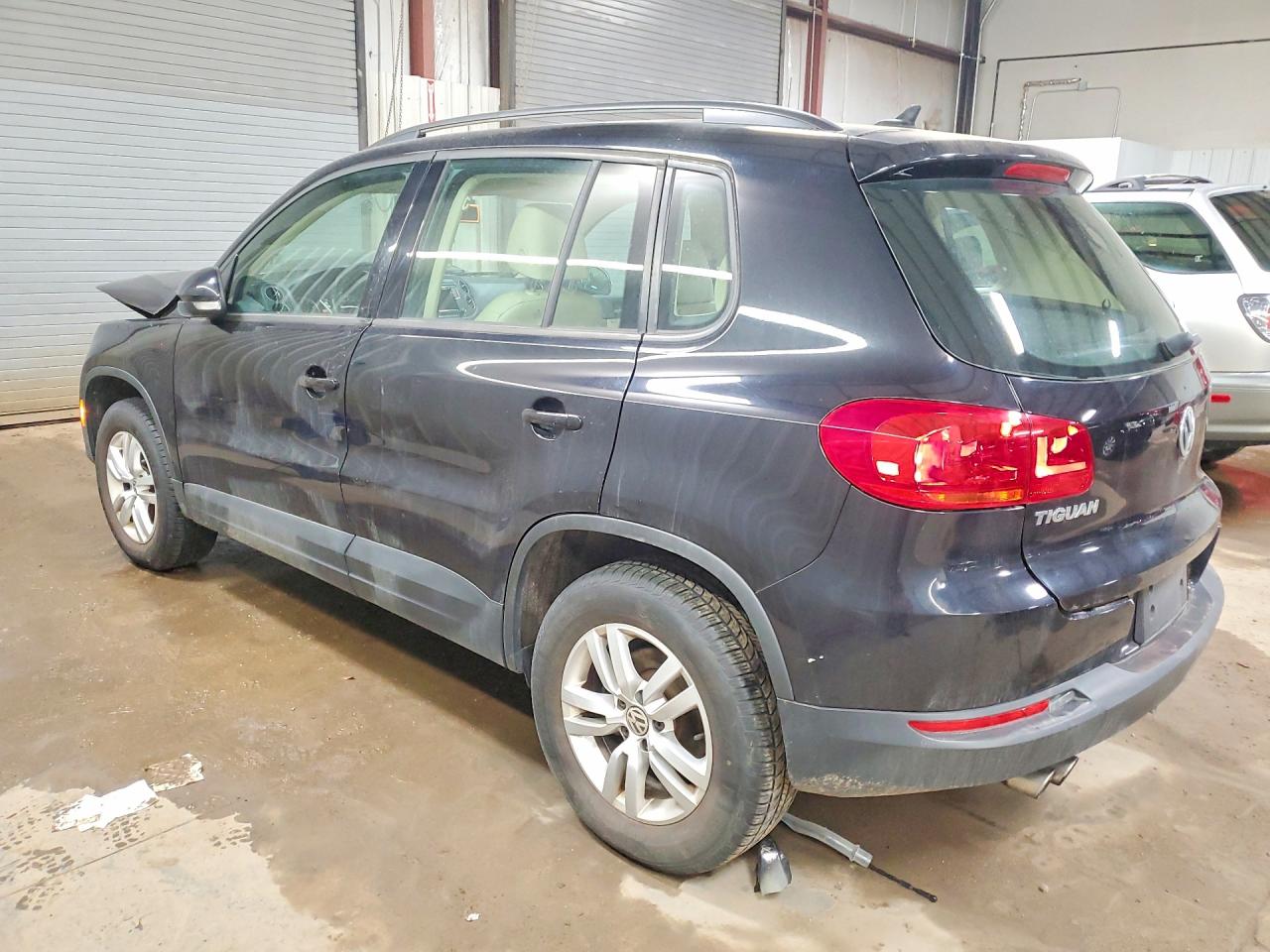 Volkswagen Tiguan S