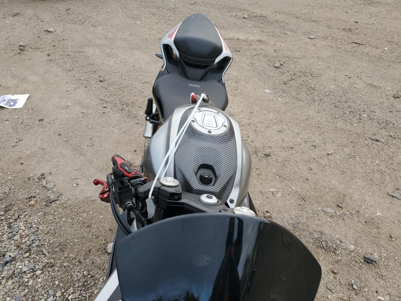 CFMOTO 300ss
