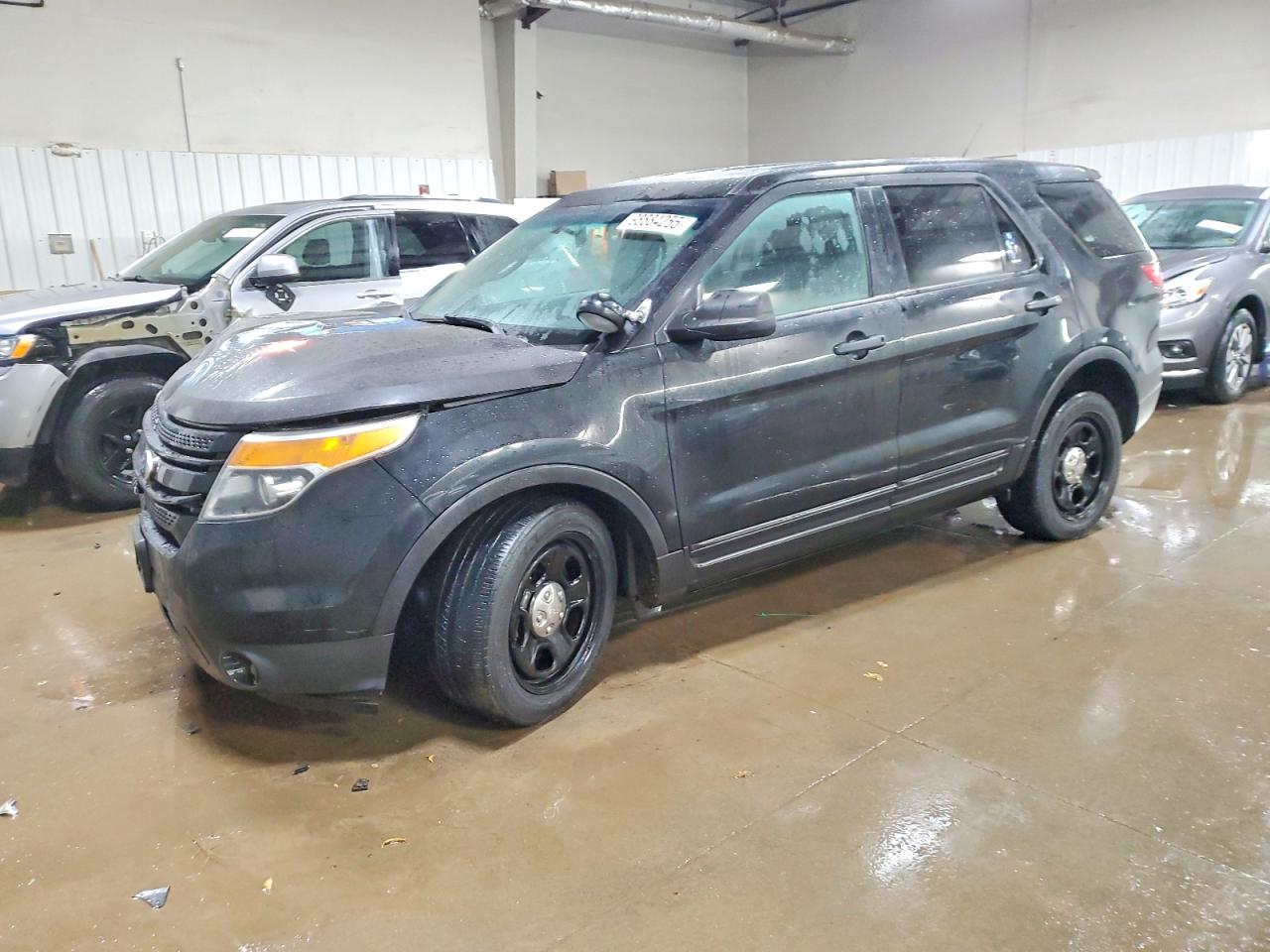 Salvage Ford Explorer Image