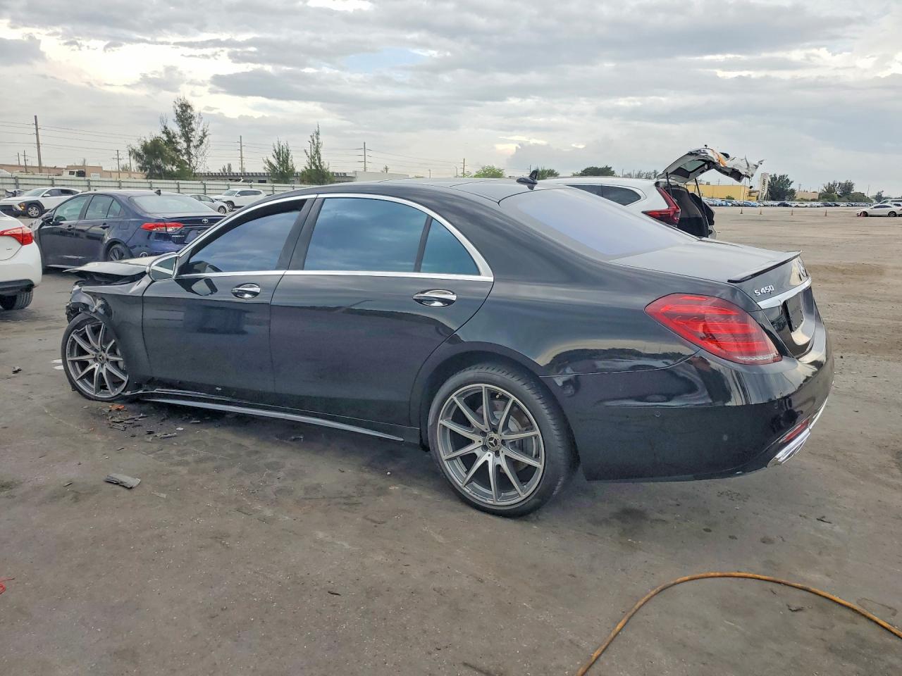Mercedes-Benz S-Class 450