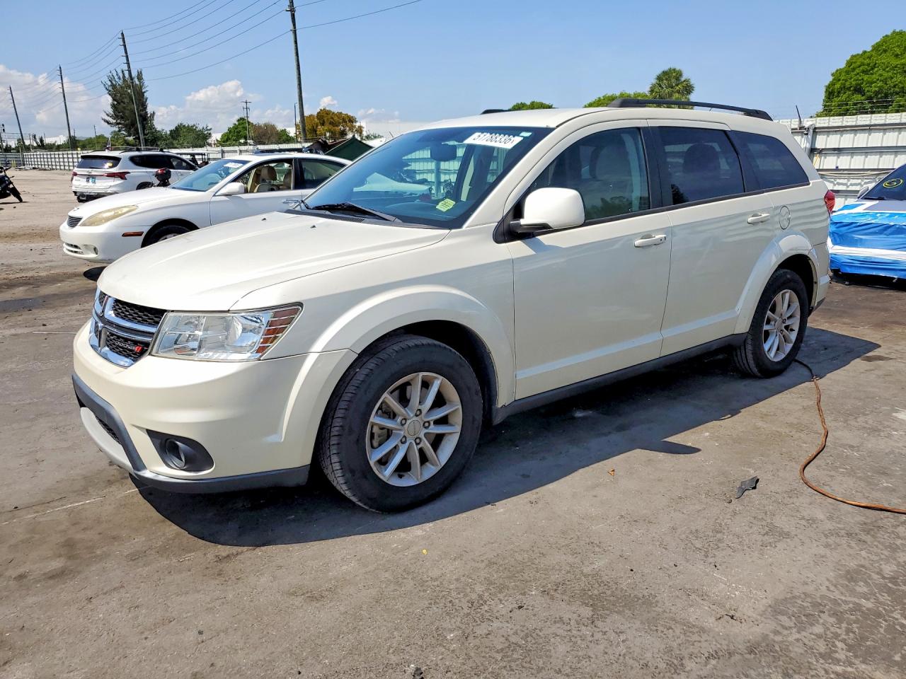 Salvage Dodge Journey Image