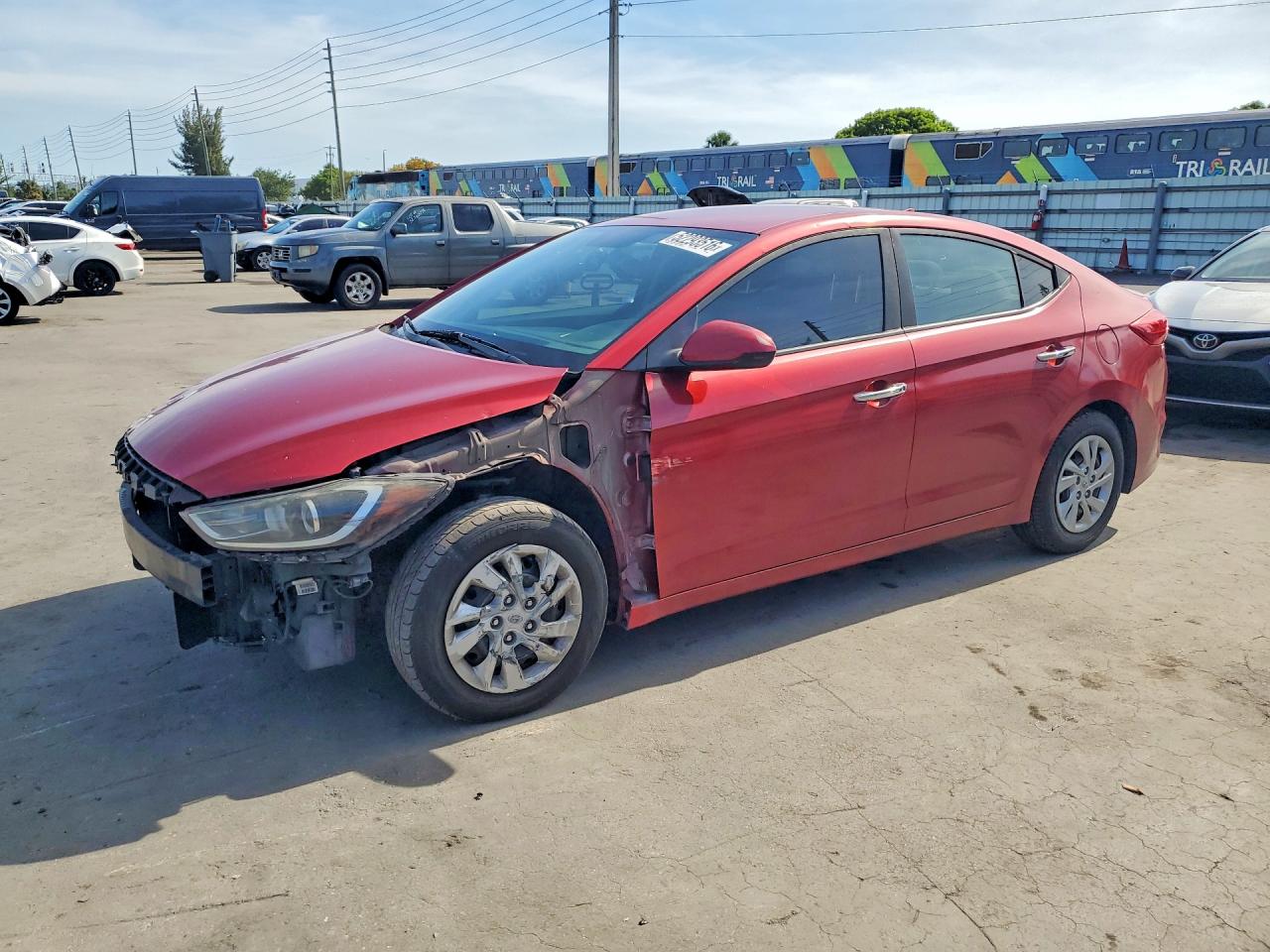 Salvage Hyundai ELANTRA Image