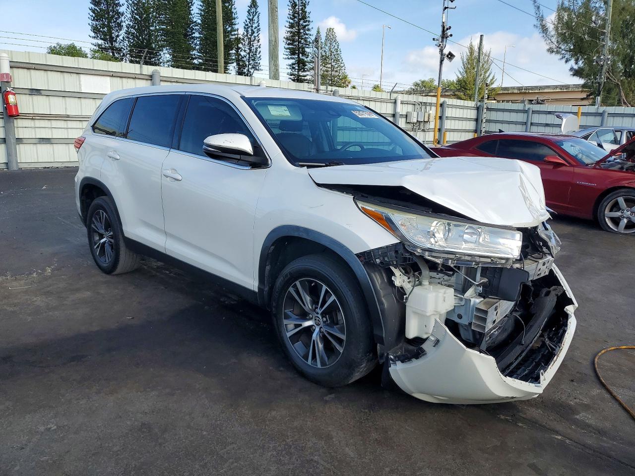 Toyota Highlander Le