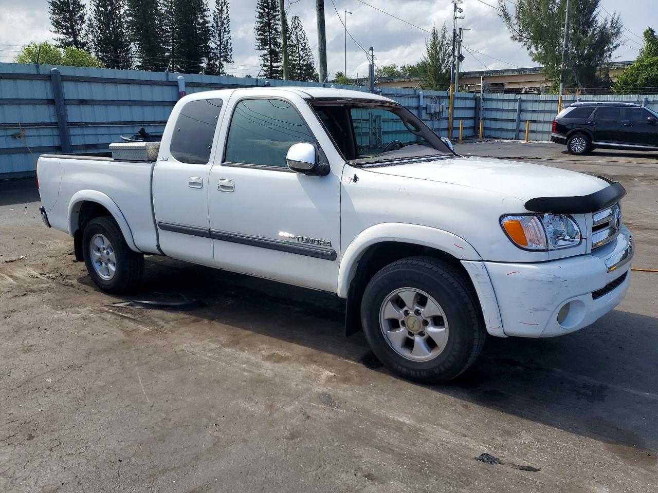 Toyota Tundra Access Cab Sr5