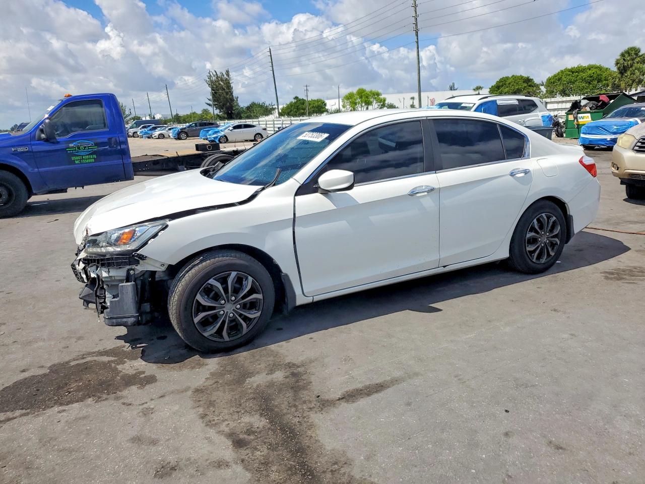 Salvage Honda Accord Image