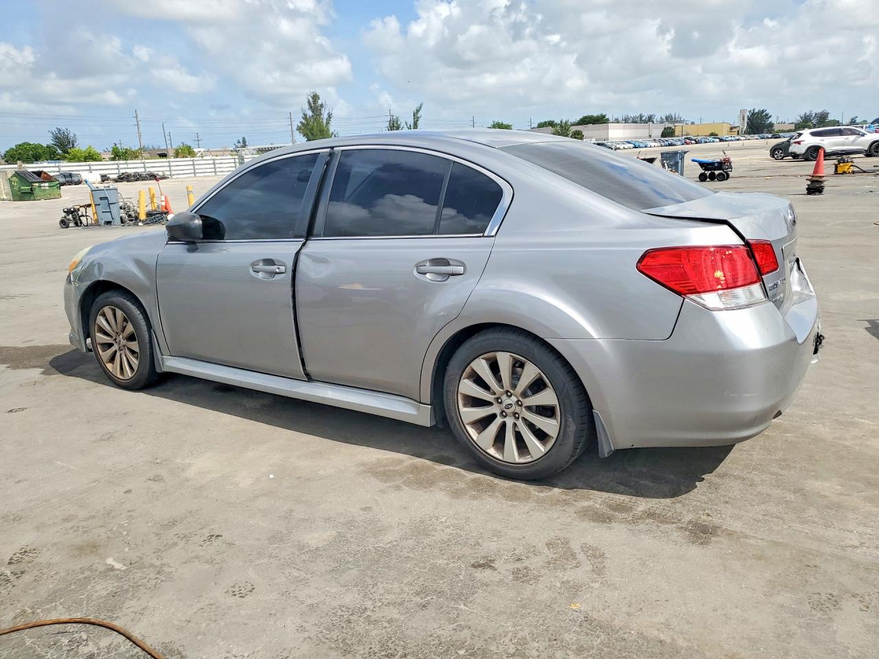 Subaru Legacy 2.5i