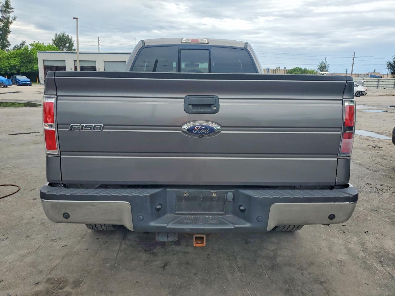 Ford F-150 Super Cab